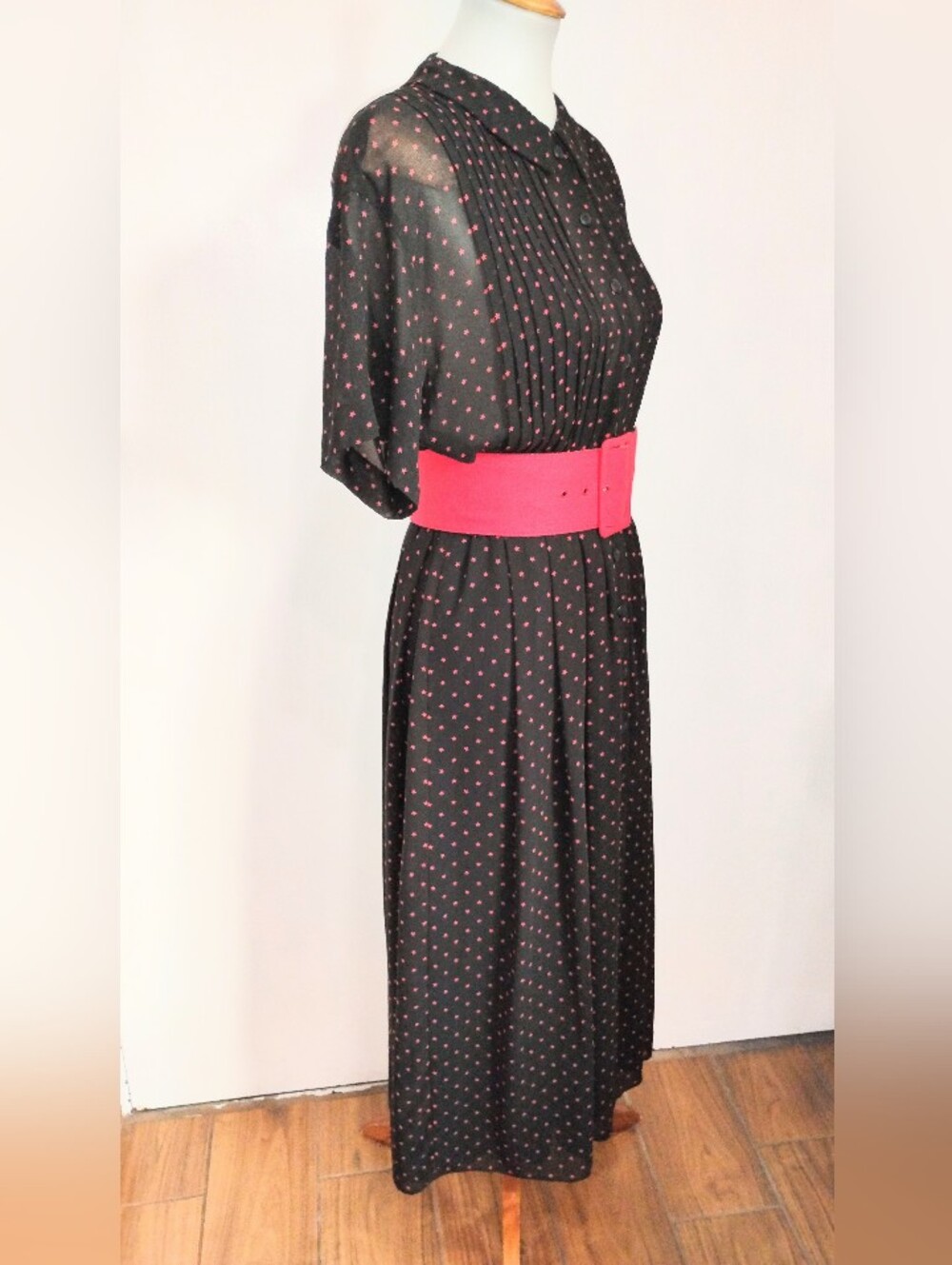 VINTAGE SHEER RED STAR DRESS
